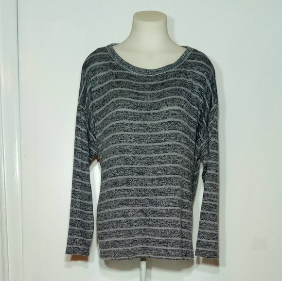 Cato Gray Striped Top Sz 18/20W - Picture 8 of 10